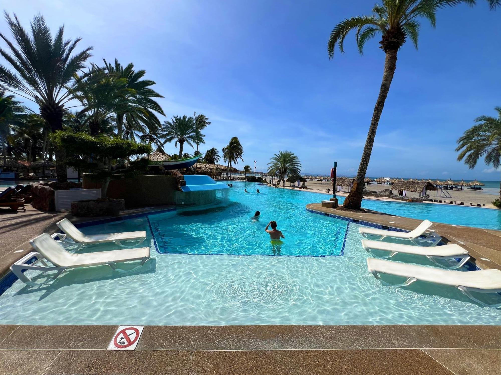 Sunsol Punta Blanca Hotel San Pedro Exterior foto